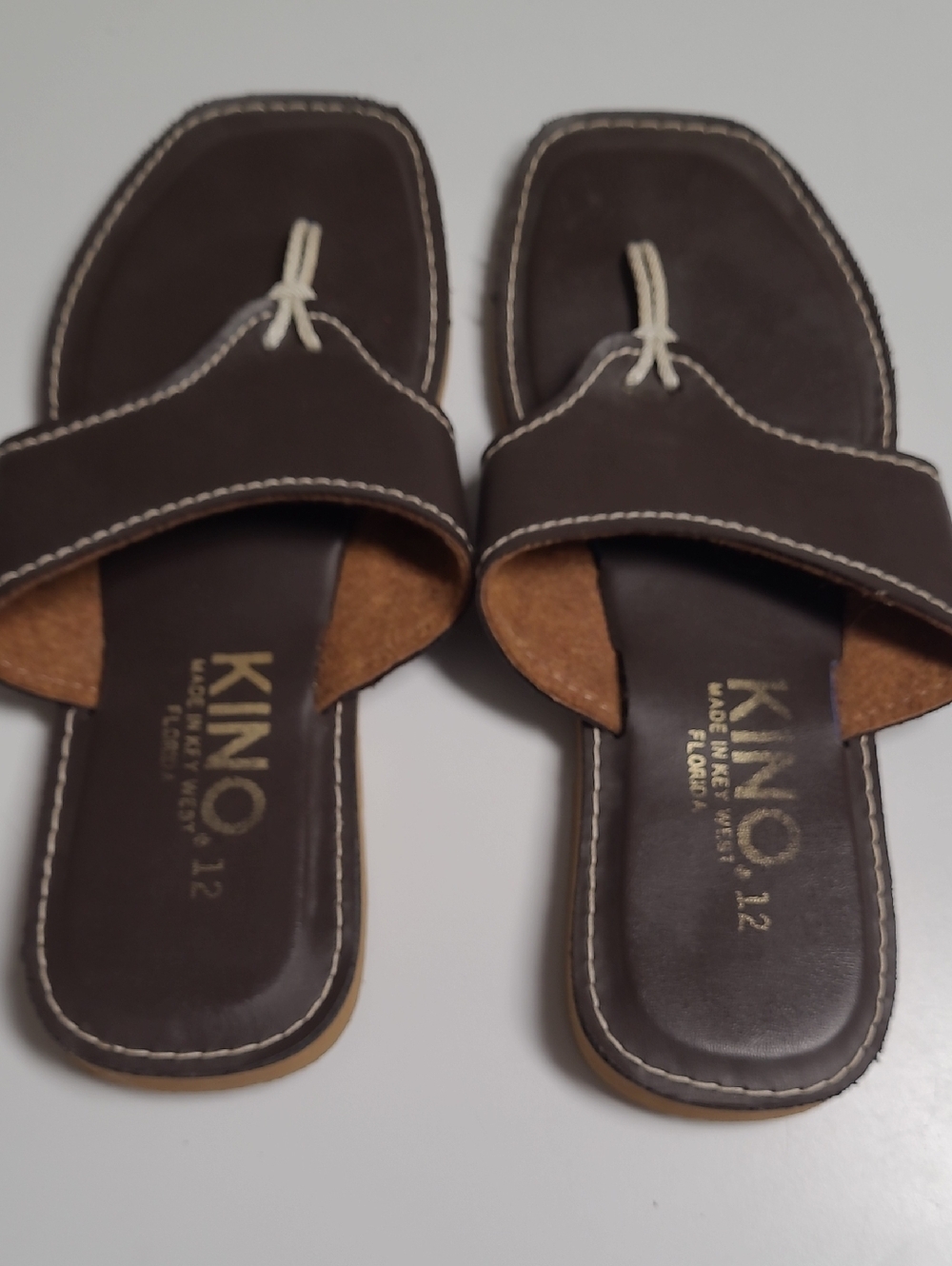 KINO Brown Leather Slide Sandals with Contrast Stitching